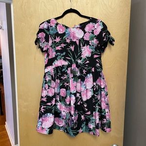 Floral babydoll style dress